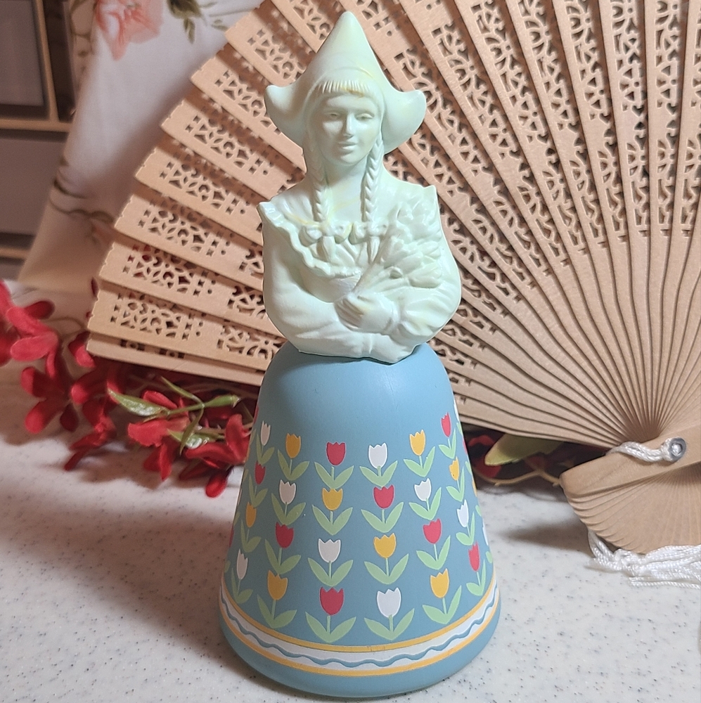 Vintage Ceramic Bell with Floral Design Collectible Empty Avon Bottle fo… - Picture 1 of 9